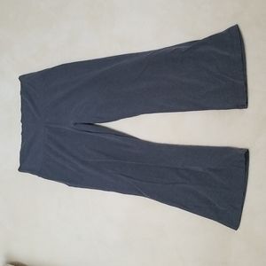 Tek Gear grey bootleg yoga pants